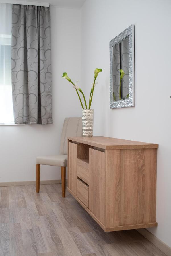 Twins Apartman Hévíz Heviz Exterior foto