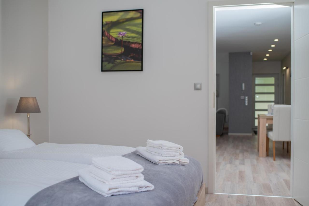 Twins Apartman Hévíz Heviz Exterior foto