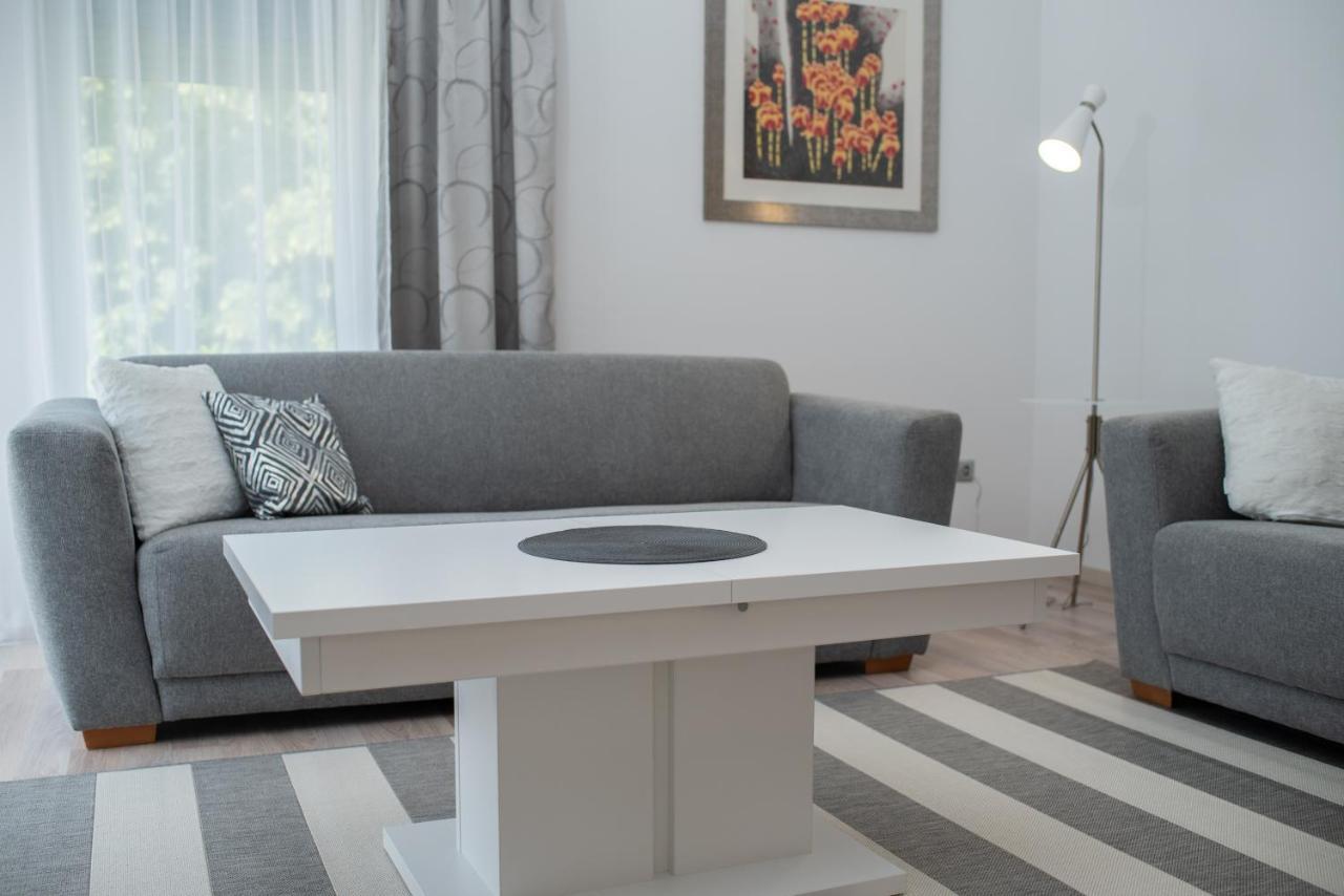 Twins Apartman Hévíz Heviz Exterior foto