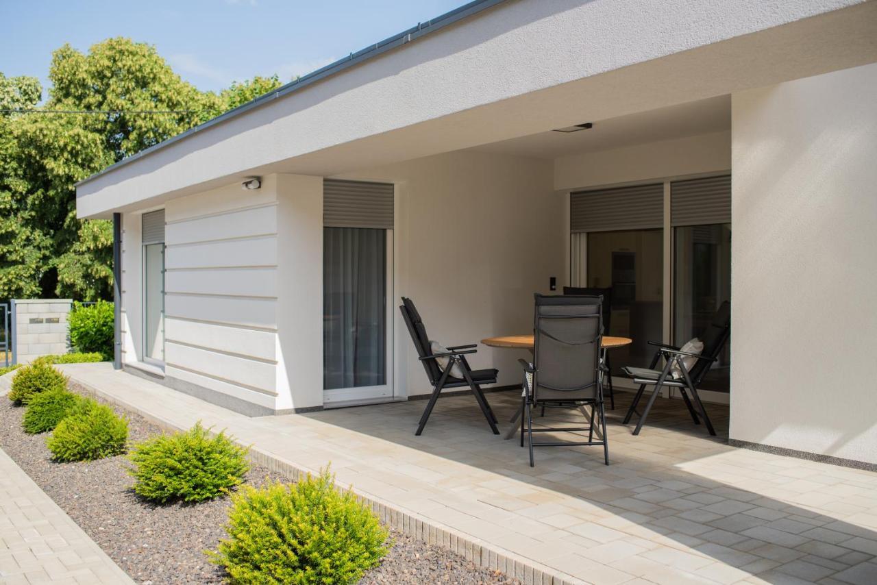 Twins Apartman Hévíz Heviz Exterior foto
