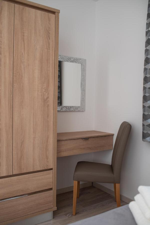 Twins Apartman Hévíz Heviz Exterior foto