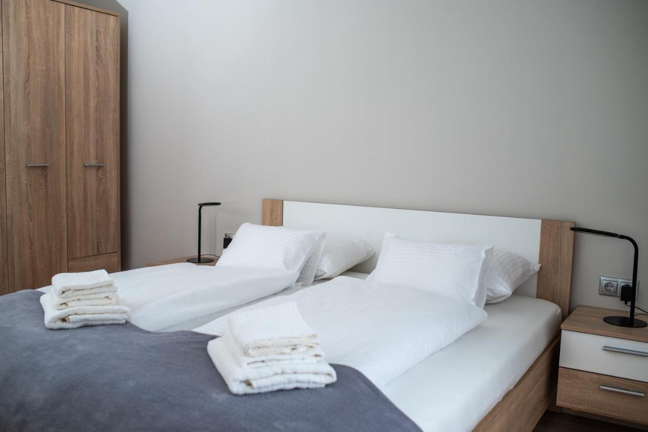 Twins Apartman Hévíz Heviz Exterior foto