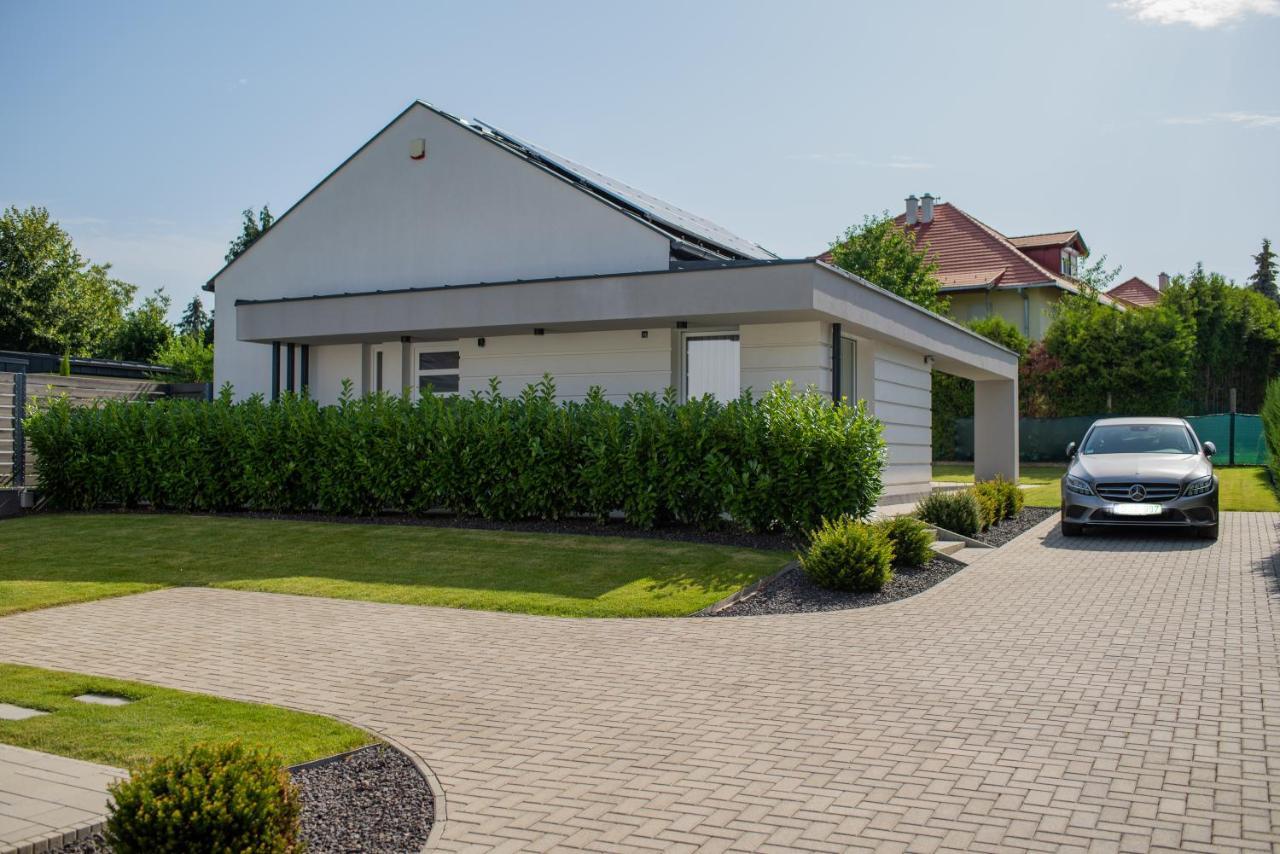 Twins Apartman Hévíz Heviz Exterior foto