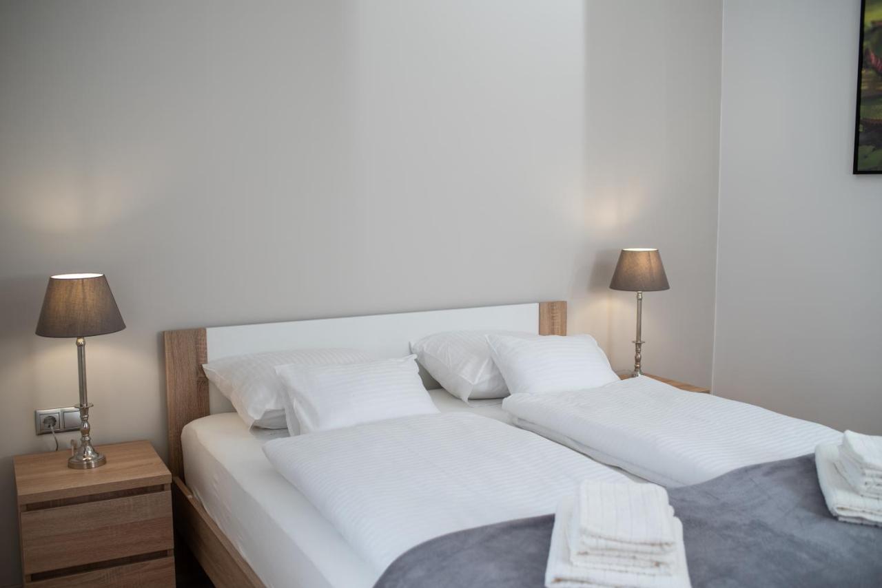Twins Apartman Hévíz Heviz Exterior foto
